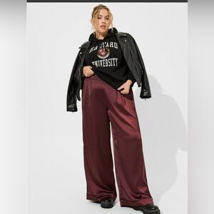 Torrid high waisted wide leg satin pants size 00